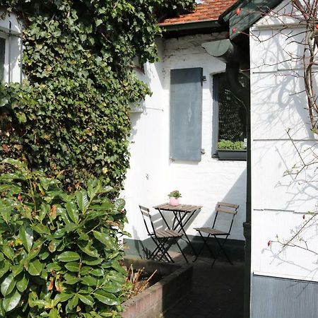 Appartamento Kleines, Gemuetliches Haeuschen Mönchengladbach Esterno foto